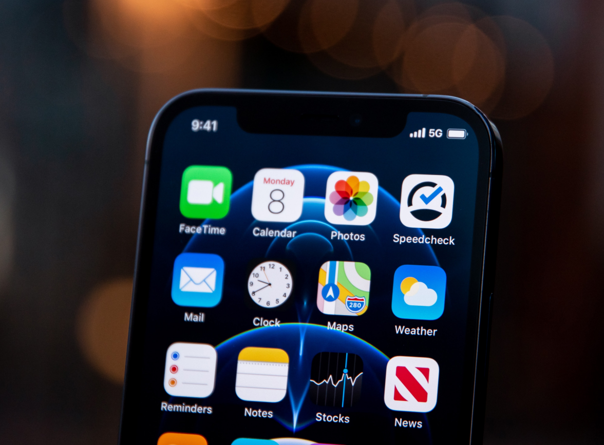 梅列苹果手机维修分享为什么 iPhone 12 在冬季会自动关机 